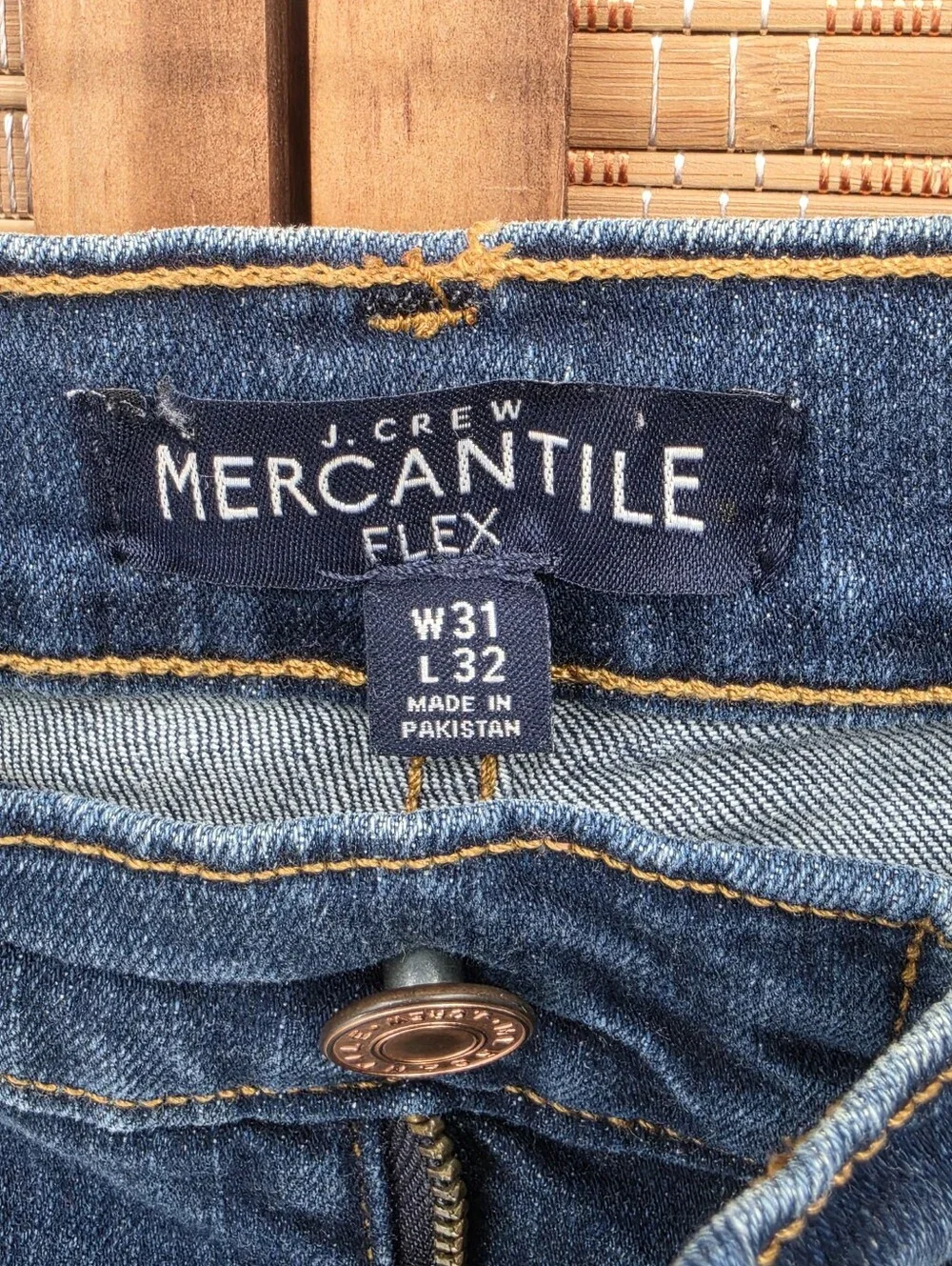 ☆ ​J. Crew Mercantile Flex Distressed Straight Jeans 31x32